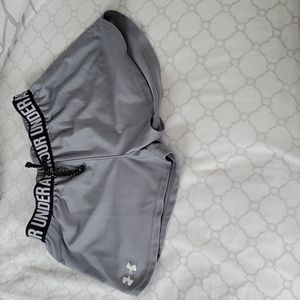 Girls grey Under Armour shorts